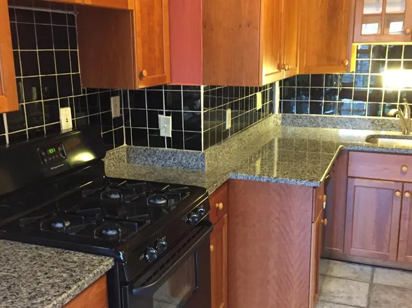 2338 Washington St #8, Canton, MA 02021