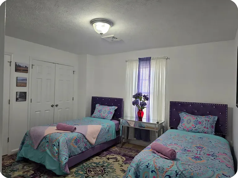 6365 Ventnor Dr — Photo 5