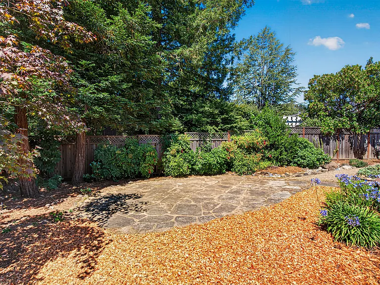 2020 Rivera Dr — Photo 44
