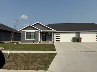 2109 Lucerne Ave, Brookings, SD 57006