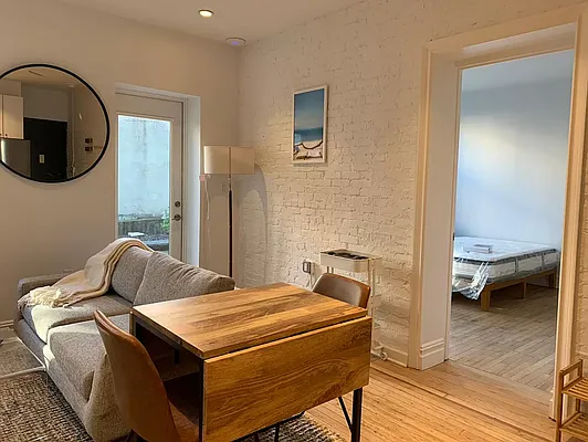 Rented by Outpost Brokerage LLC | media 21