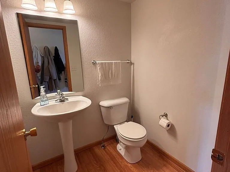 5476 Savannah St — Photo 10