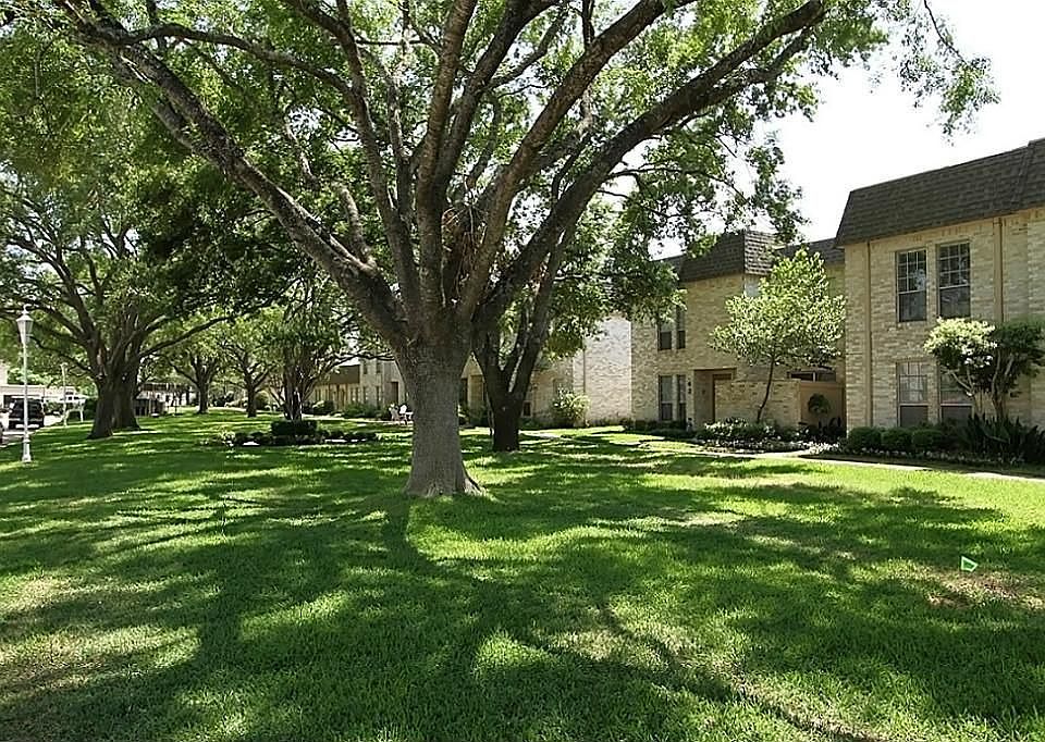 1st image of 36 River Creek Way