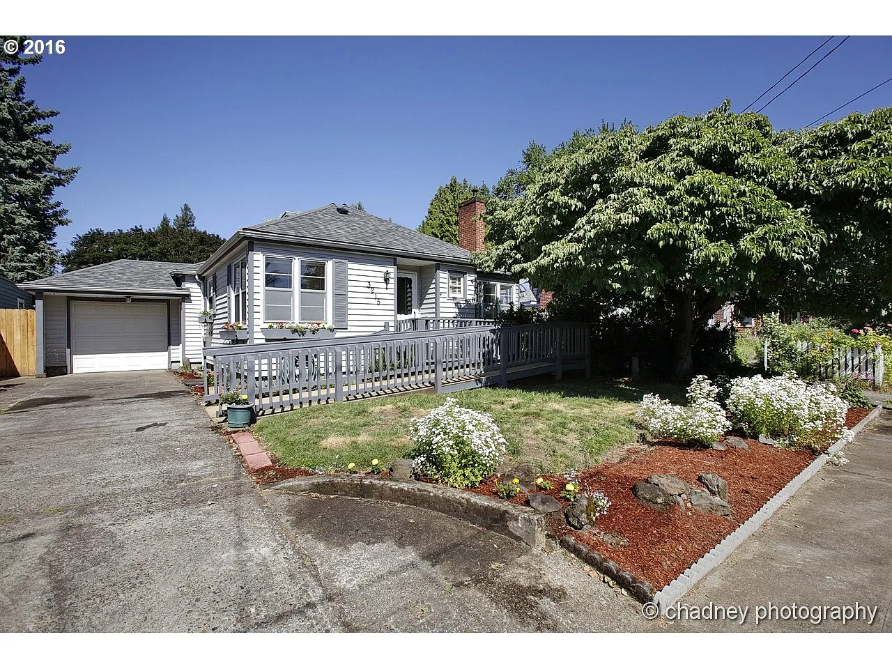 3215 SE 63rd Ave photo 1