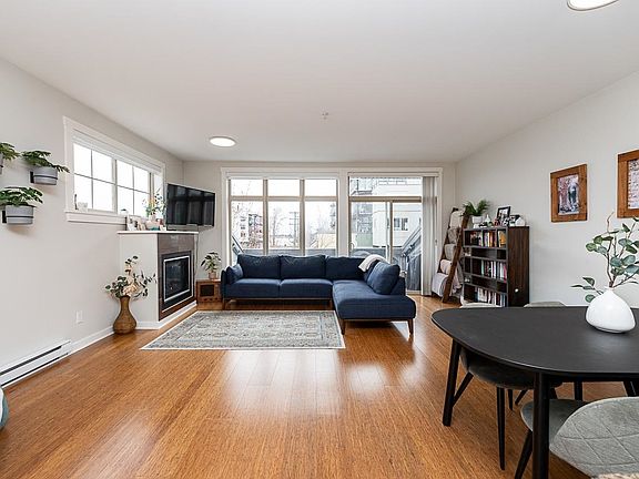 3rd image of 6111 London Rd #220