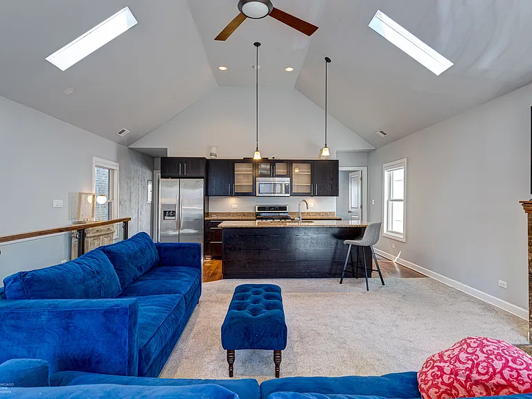 1414 W Superior St #2 — Photo 3