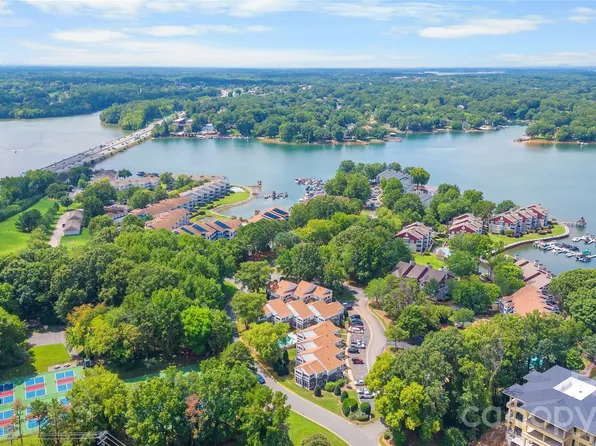 757 Southwest Dr #8, Davidson, NC 28036