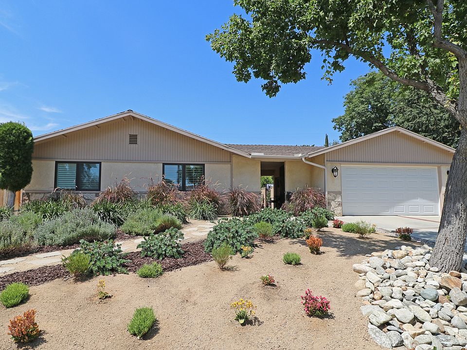 1st image of 521 Black Hills Dr