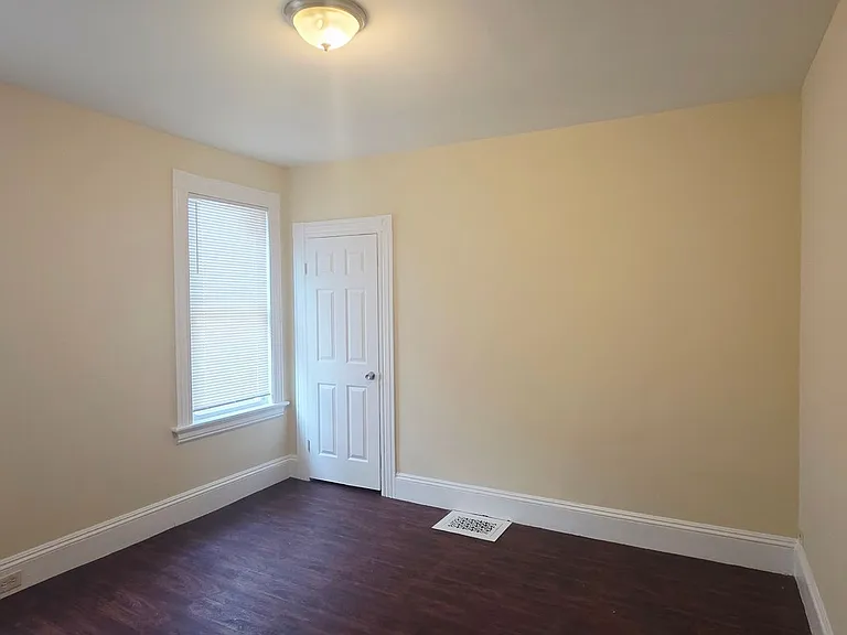 273 Brooks St — Photo 23