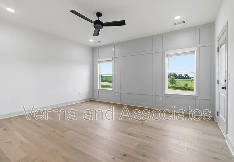920 Trestle Ln — Photo 17
