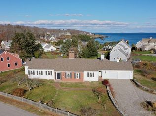 1 Roundabout Ln, Cape Elizabeth, ME 04107