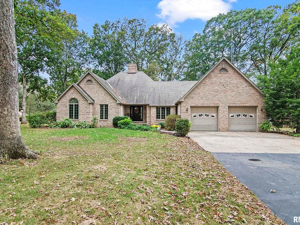 1st image of 15879 Oak Ln