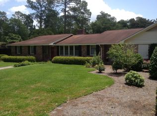 1700 Camellia Dr, Waycross, GA 31501
