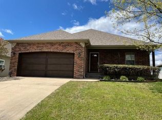 1567 Neihardt Ave, Branson, MO 65616