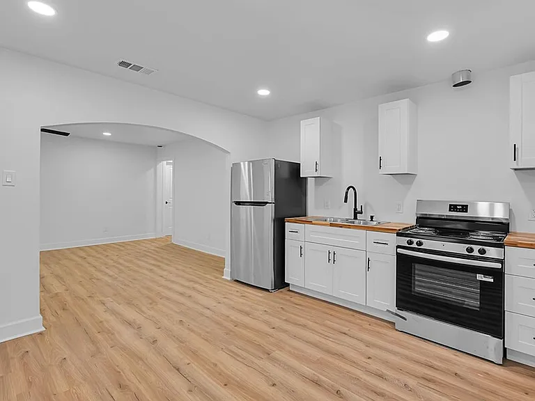 2525 Cole Ave — Photo 10