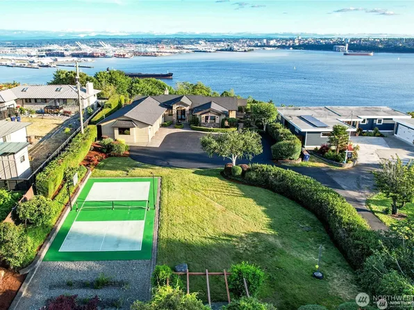 4702 Browns Point Boulevard NE, Tacoma, WA 98422