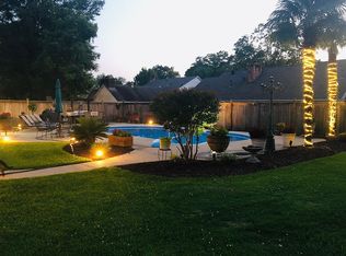 135 Old Canton Hill Dr, Jackson, MS 39211