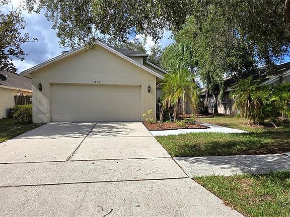 2nd image of 1506 Scotch Pine Dr