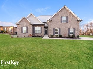 3046 Bristol Ln, Greenbrier, TN 37073