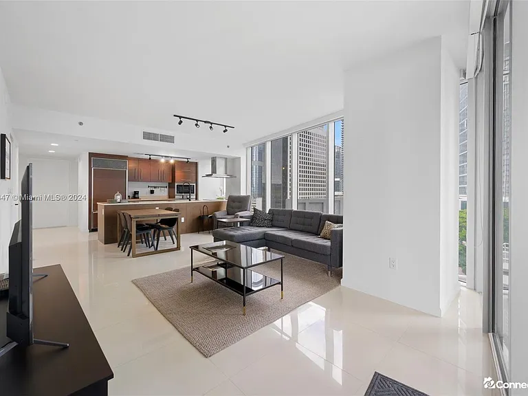495 Brickell Ave — Photo 8