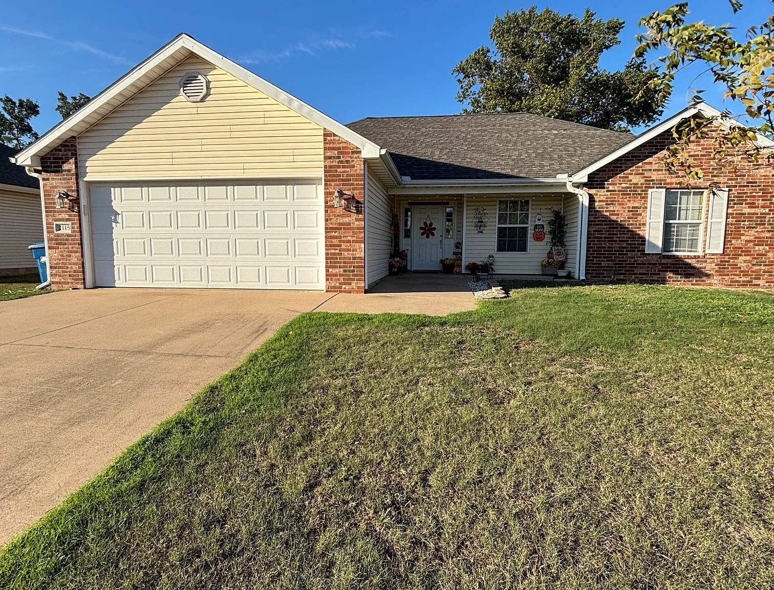 3 bed, 1321 sqft, $1,500 — Photo 1
