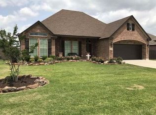 183 Sterling Ridge Dr, Nederland, TX 77627