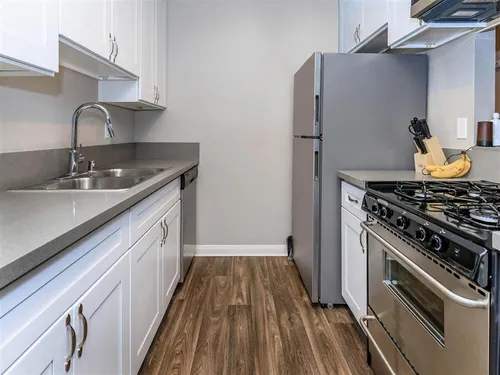 Newport Terrace Apartments Photo 1