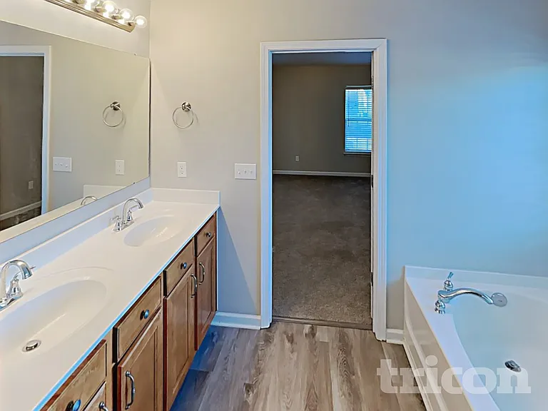 4483 Sara Jean Ct — Photo 10