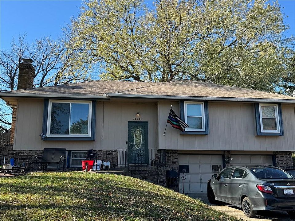 1st image of 14740 Red Rock Dr