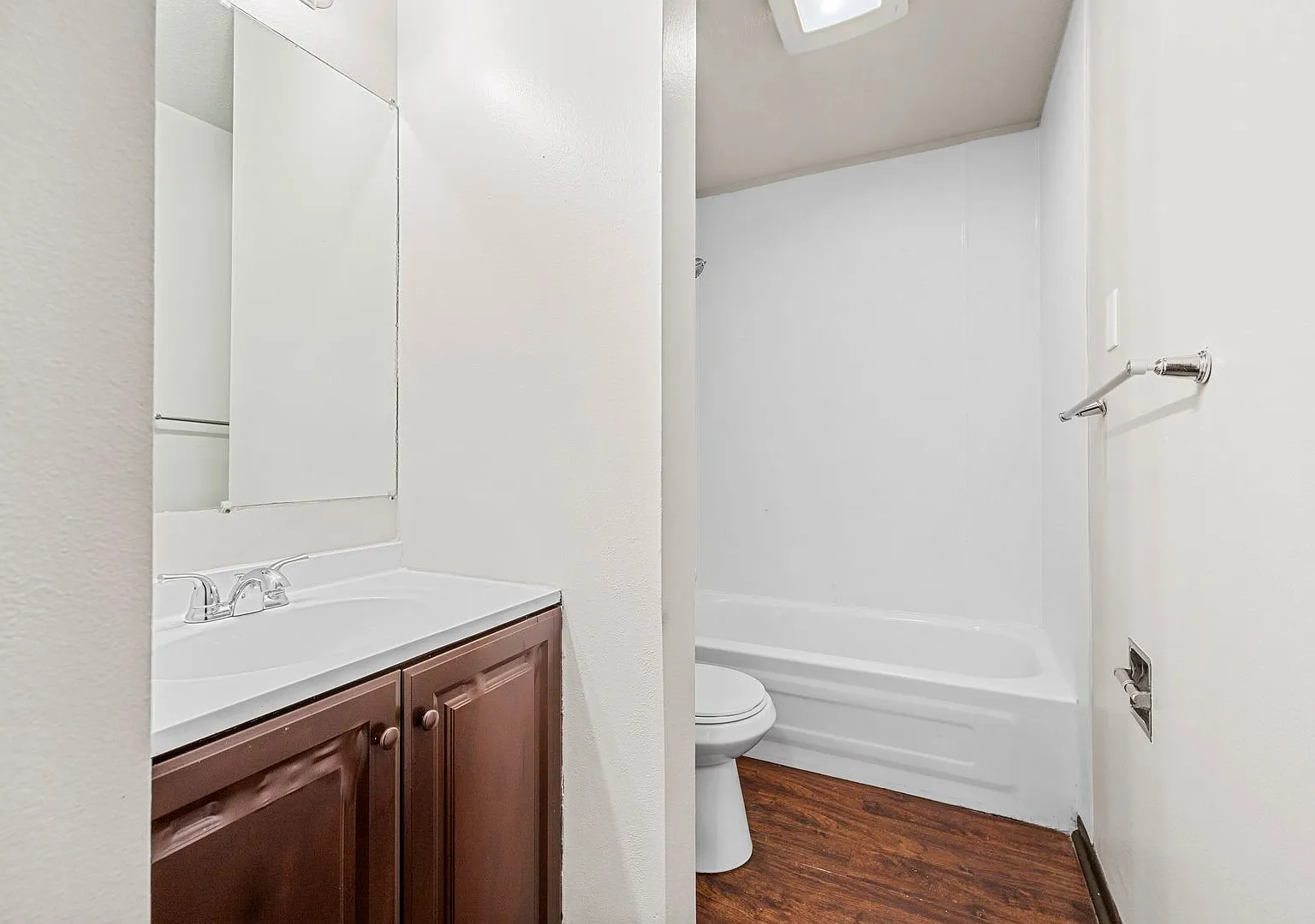 3 Bedroom Ranch - All Remodeled — Photo 3