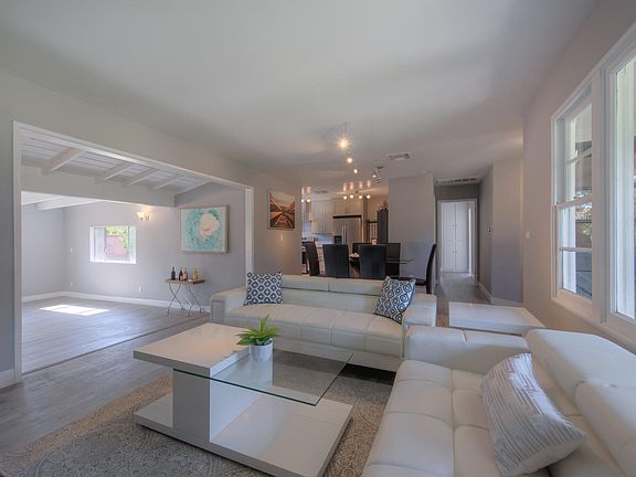 4th image of 9654 Saloma Ave