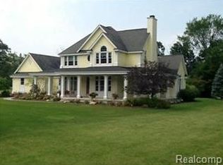 10405 Golfview Ct, Davison, MI 48423