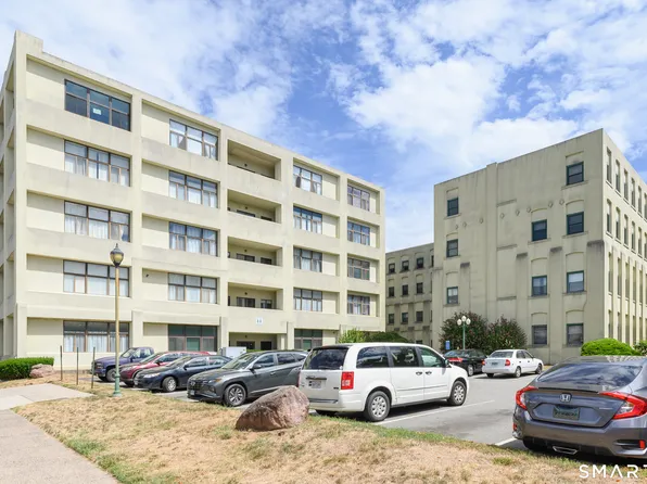 427 Judd Square #427, Wallingford, CT 06492