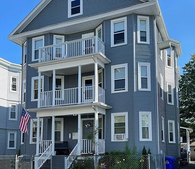 19 Montfern Ave #3 — Photo 1