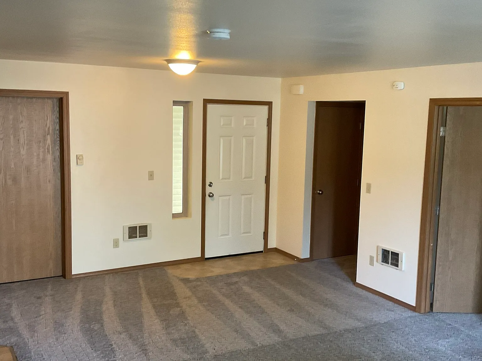 2 bed, 884 sqft, $1,850 — Photo 4