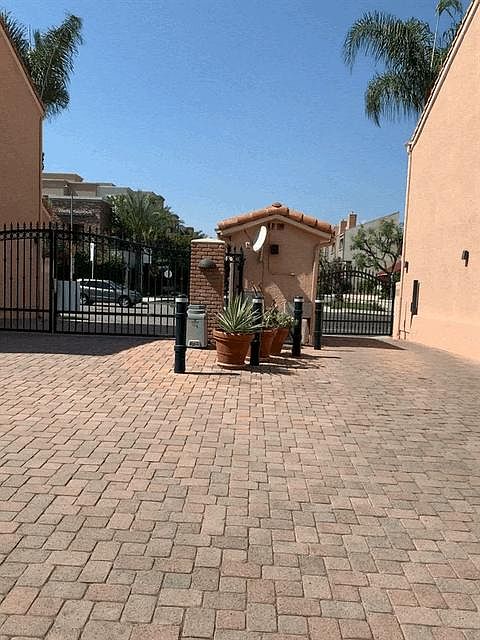 1st image of 5200 White Oak Ave Unit 62