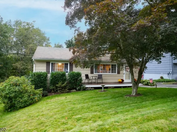 7 Como Ter, Jefferson Twp., NJ 07849