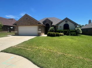 305 Jade Ln, Weatherford, TX 76086