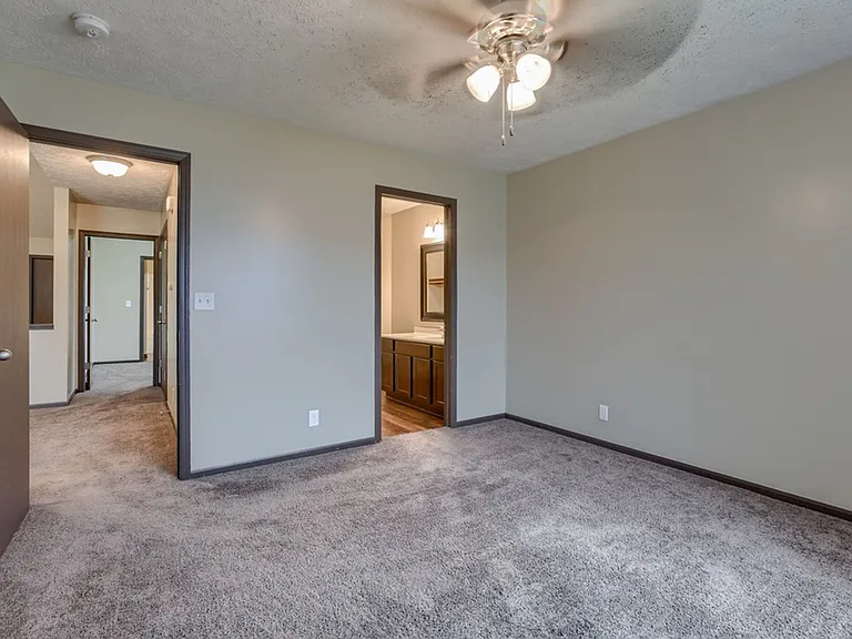 2644-48 W Timberlake Dr — Photo 24
