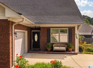 3769 Poe Dr, Vestavia, AL 35223
