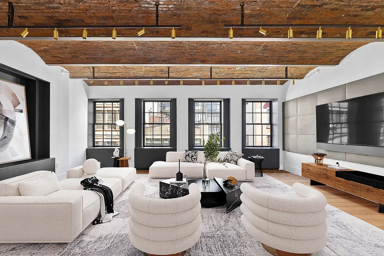 36 Bleecker Street — Photo 2