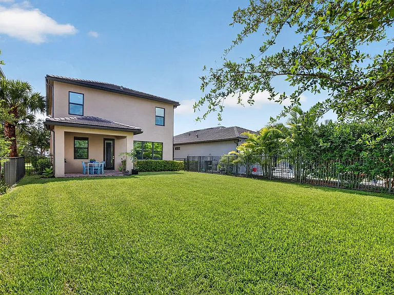 4651 Pinehurst Trl E — Photo 55