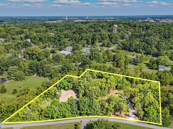 1805 Wildbriar Ct, La Grange, KY 40031