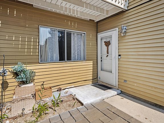 2nd image of 16 Fernwood Dr #P