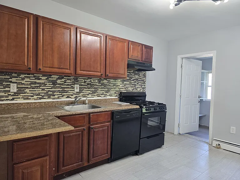 112.5 Greenville Ave #2 — Photo 24