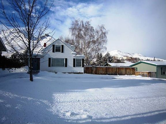 Set Back with Circular Dr