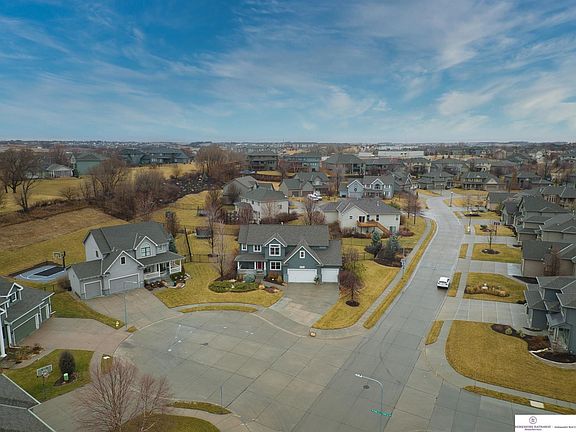 2nd image of 17302 Erskine Cir