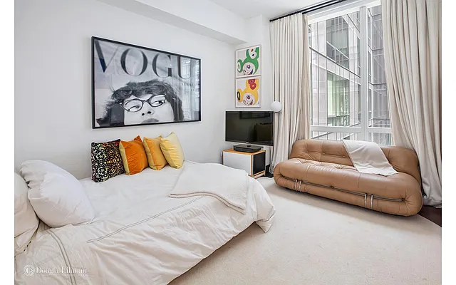 Sold by Douglas Elliman | media 12