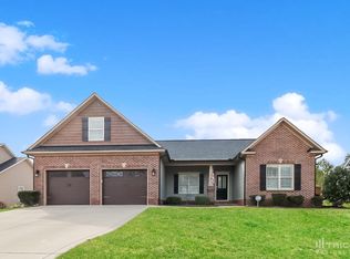 156 Sharpstone Ln, Clayton, NC 27527