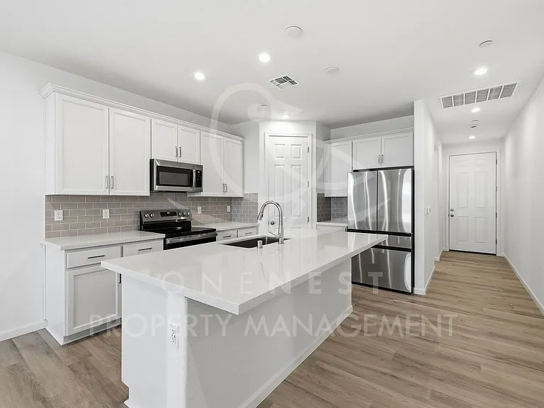 1078 Camomile Dr — Photo 8